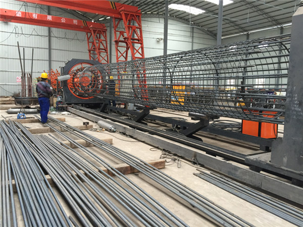 Најдобра цена заварени жица мрежа ролна машина, зајакнување на кафез цвест заварувач дијаметар 500-2000mm